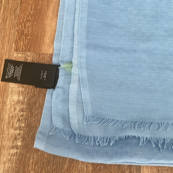 Gucci Light Blue Fringe Logo Scarf Wrap - Picture 2 of 6